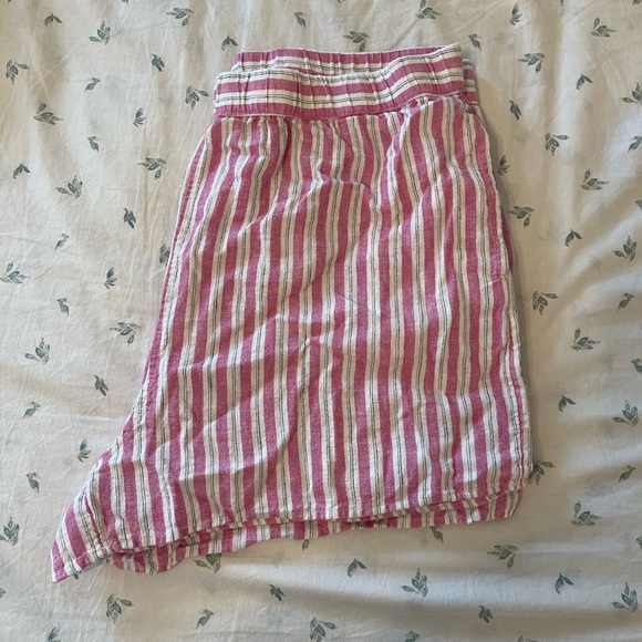 Universal Thread Linen Shorts - Picture 2 of 2